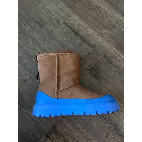 Ugg Classic Short Weather Hybrid size 10 - Picture 6 of 7